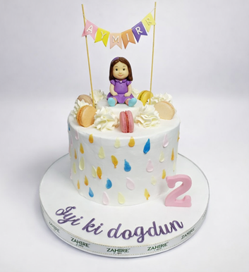 Makoronlar Kız Pasta