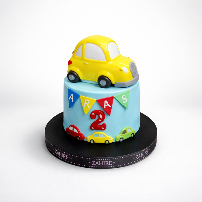 Renkli Arabalar Pasta