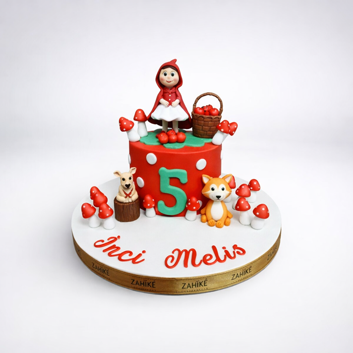 Kırmızı Başlıklı Kız Pasta