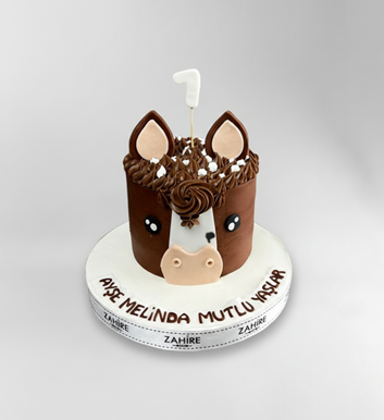 at figürlü yaş pasta