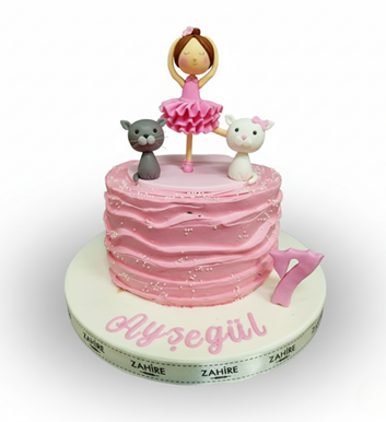 Balerin Kız ve Kediler Pasta