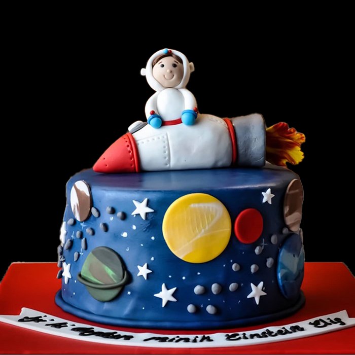 uzay çocuk pasta